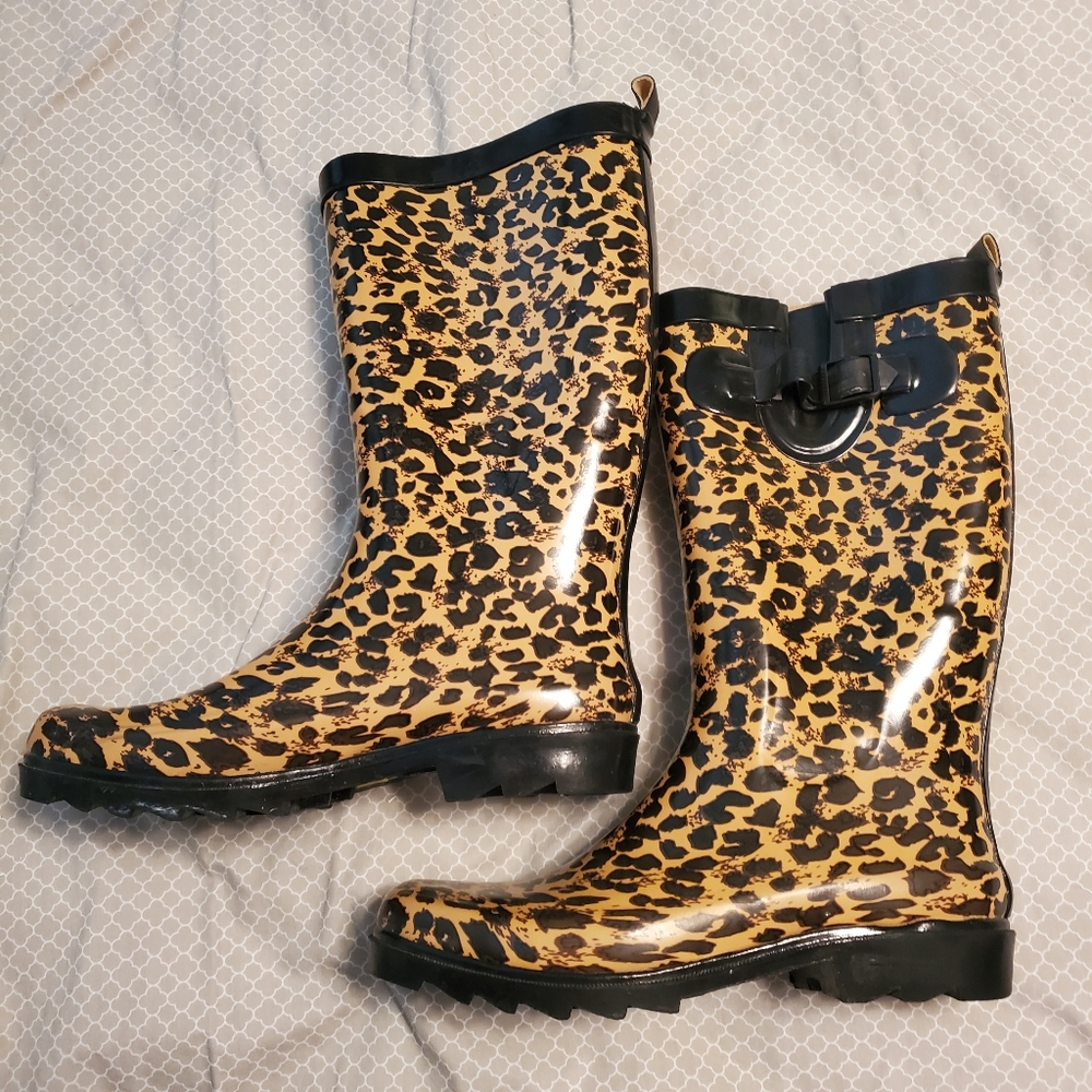 NWOT Leopard Rain Boots